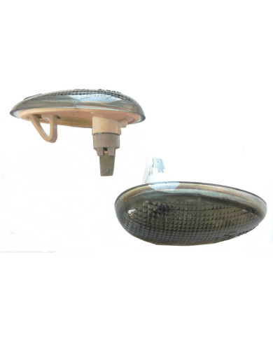 Lampa migacz kierunkowskaz w błotnik przedni boczny dymiony  Polonez FSO ATU Tarpan